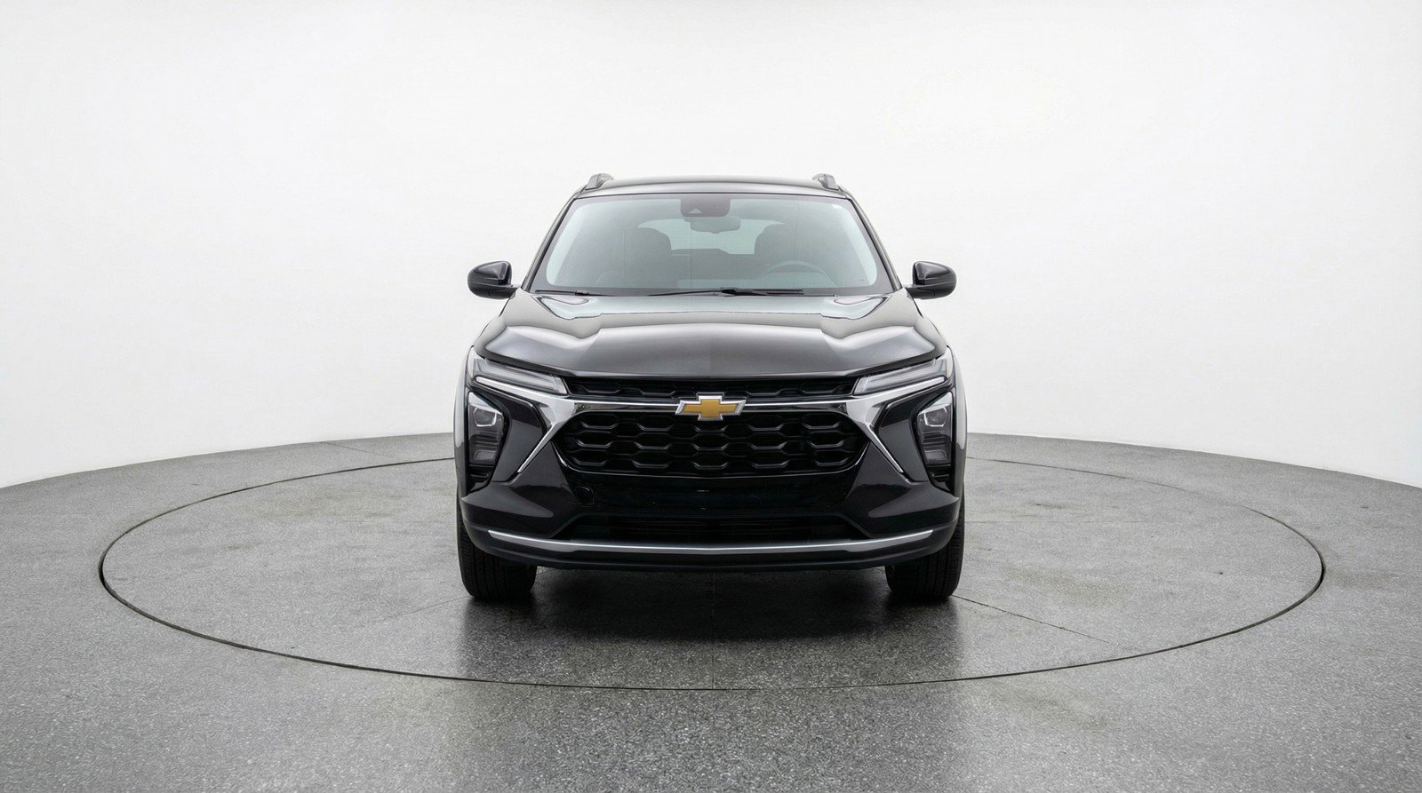 Used 2025 Chevrolet Trax LT w/ LT Convenience Package image 2