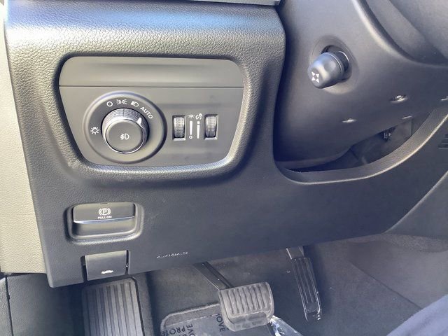 New 2025 Jeep Grand Cherokee Overland w/ Luxury Tech Group IV image 15