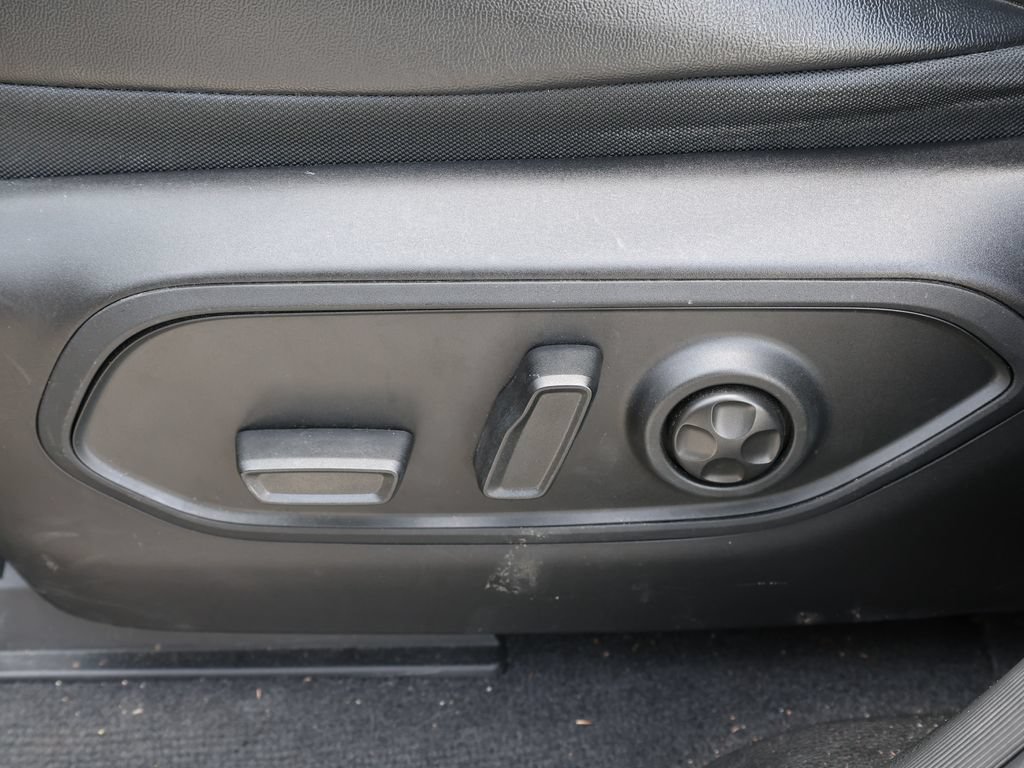 Used 2022 Jeep Grand Cherokee Limited RWD image 14