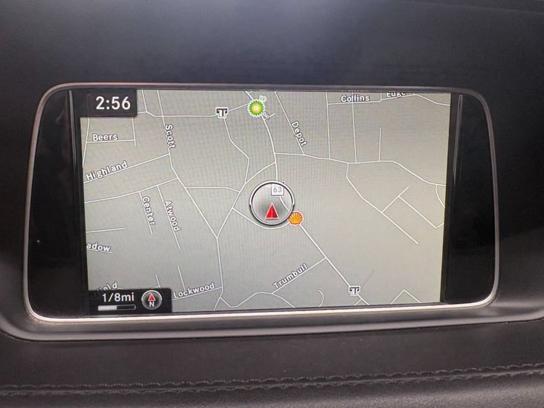 Used 2016 Mercedes-Benz E 400 4MATIC Sedan image 21