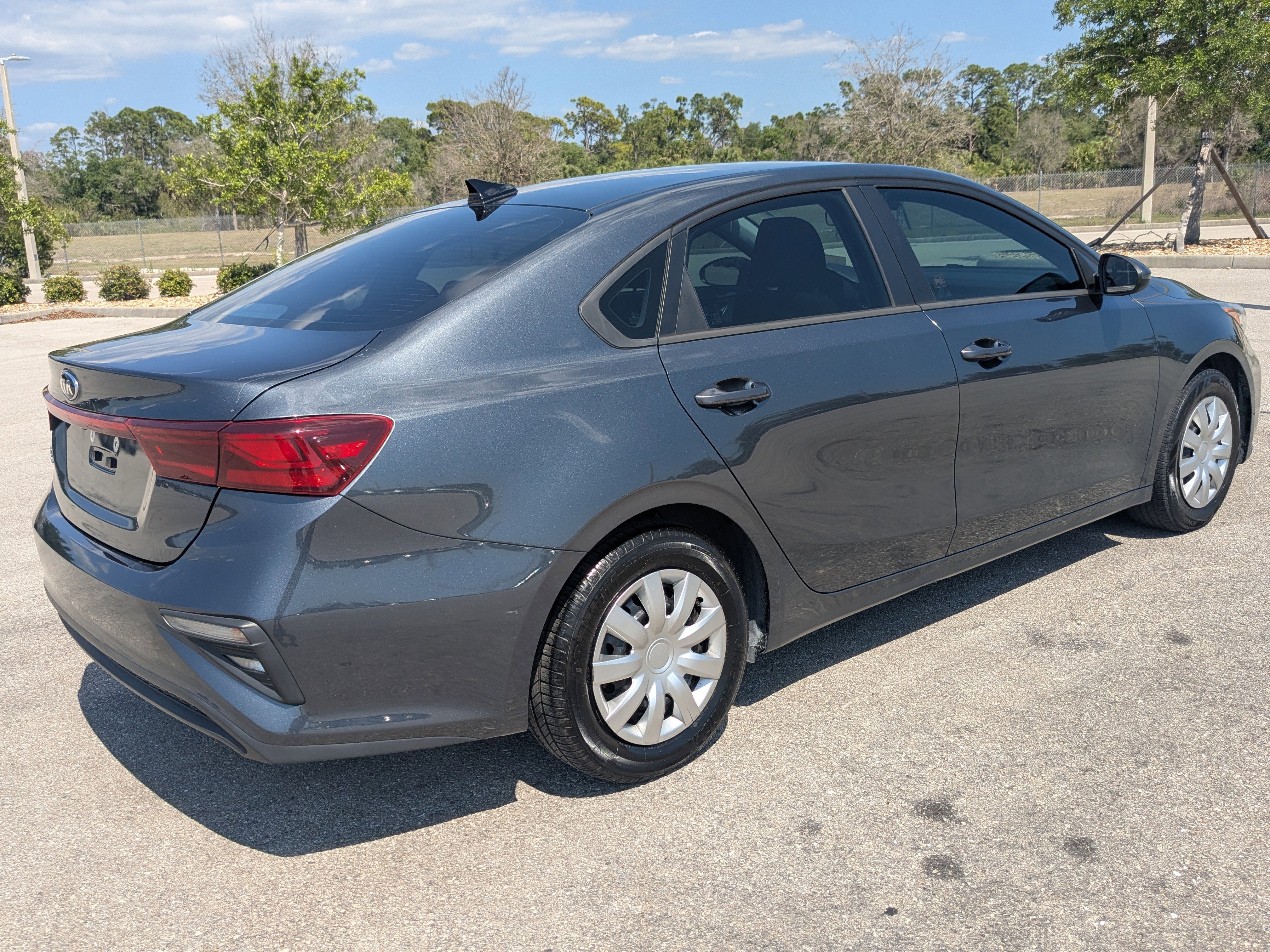 Certified 2021 Kia Forte Sedan FWD image 4