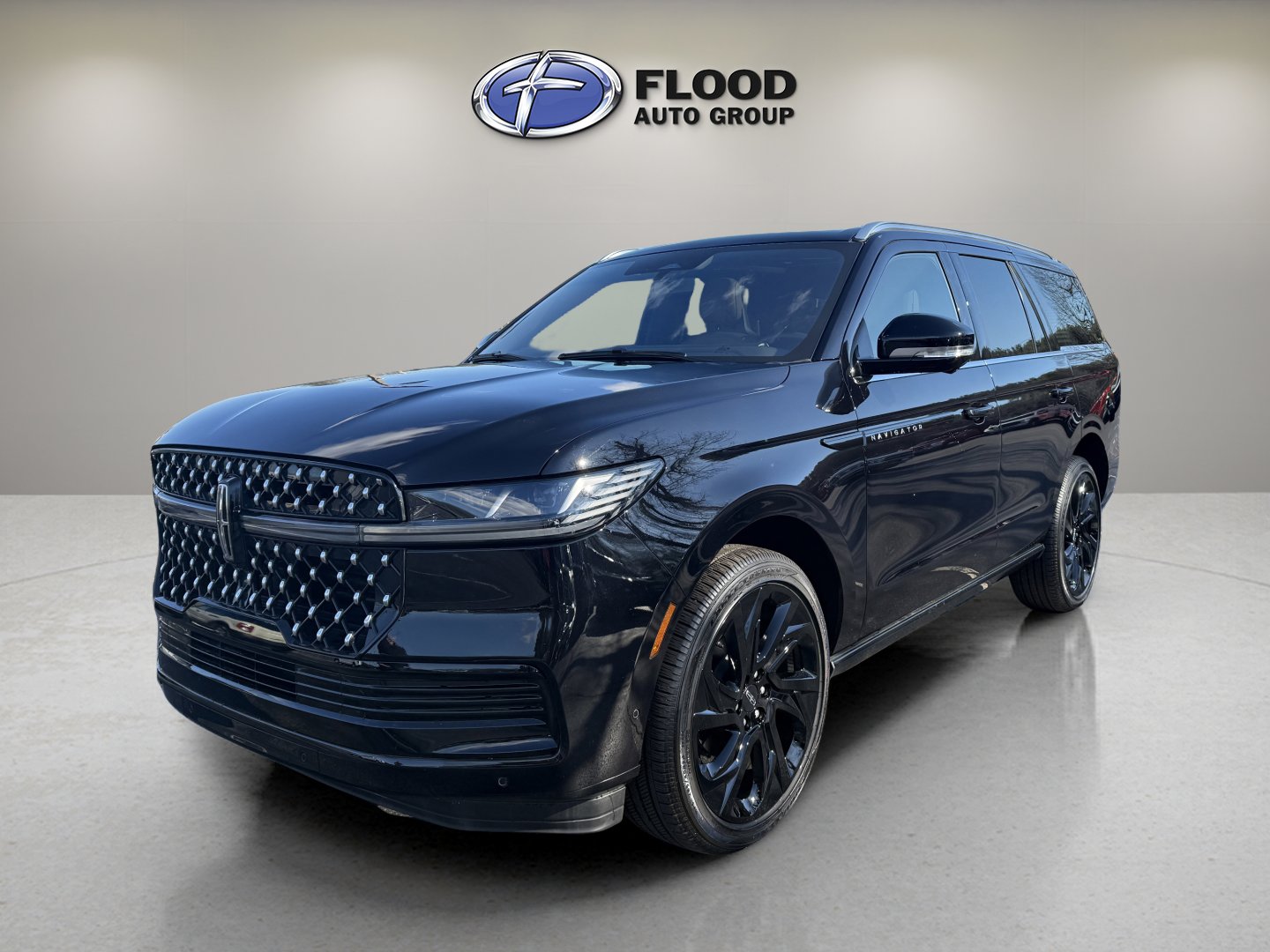 Used 2025 Lincoln Navigator Black Label image 3