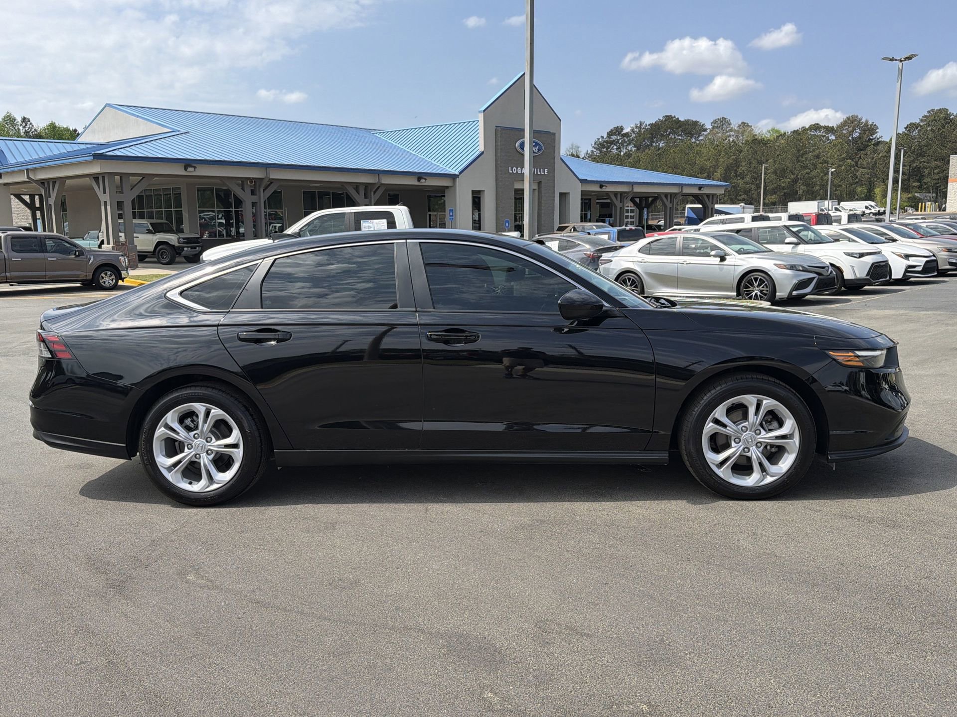 Used 2025 Honda Accord LX image 25