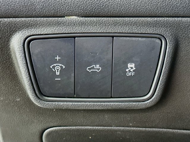 Used 2022 Hyundai Santa Cruz SEL w/ Cargo Package FWD image 19