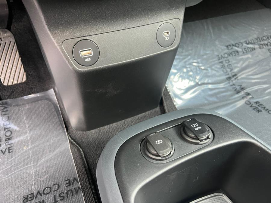 Used 2024 Kia EV6 Wind image 30
