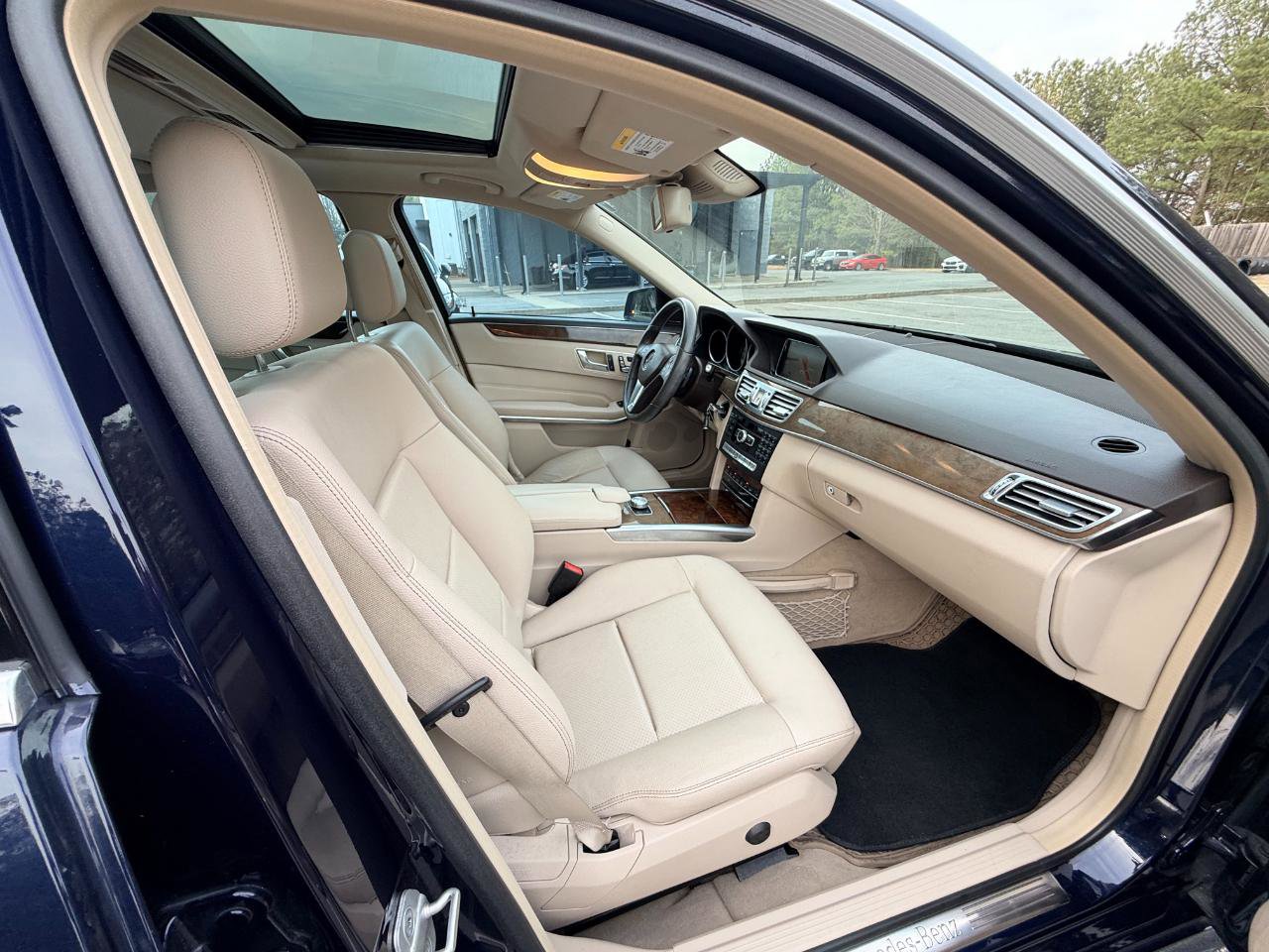 Used 2014 Mercedes-Benz E 350 Sedan image 14