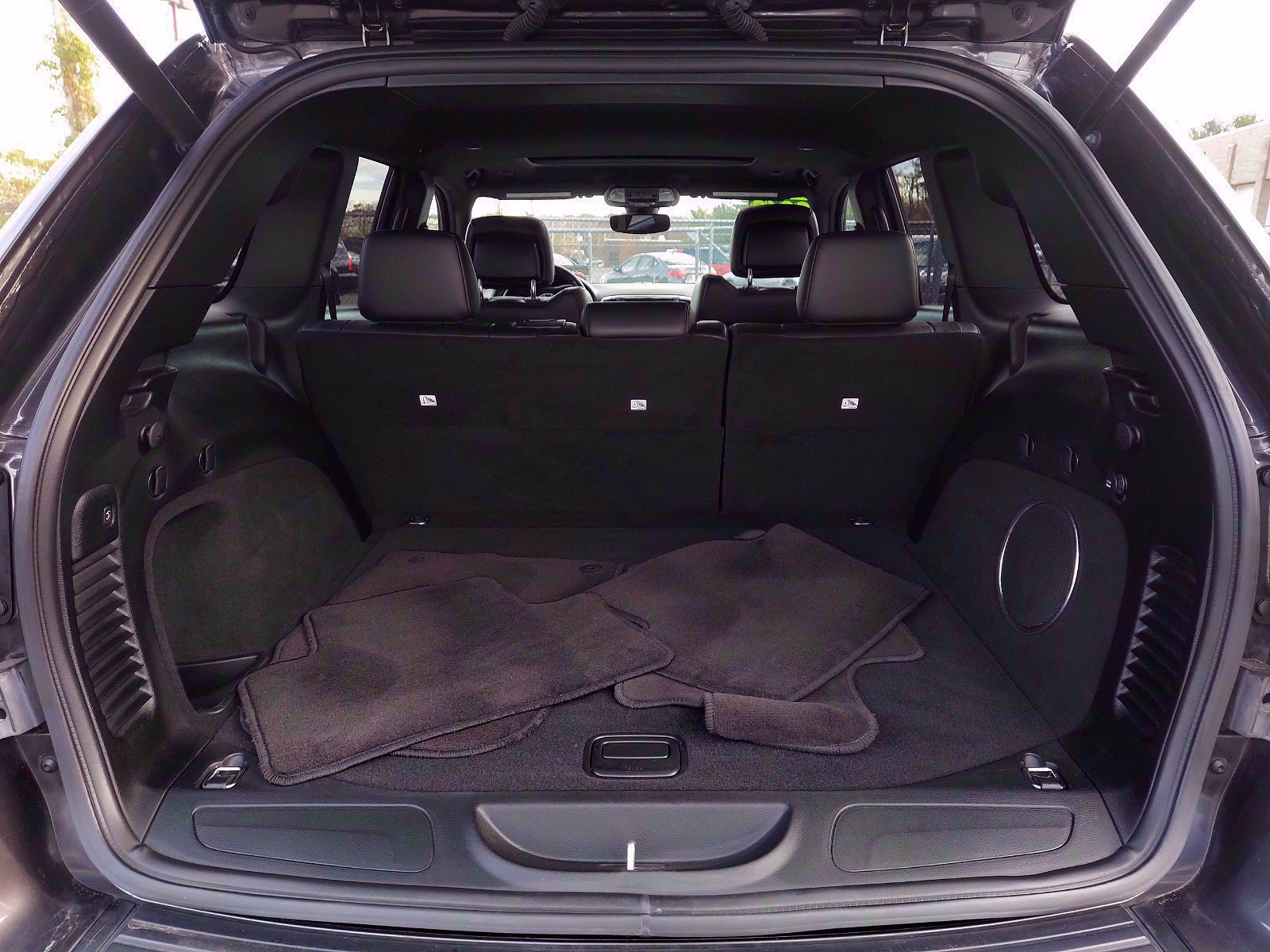 Used 2018 Jeep Grand Cherokee Altitude image 29