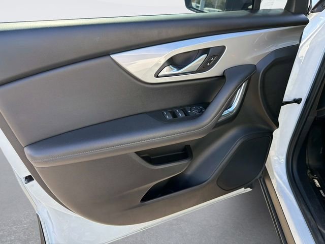 Used 2022 Chevrolet Blazer LT w/ Midnight/Sport Edition image 18