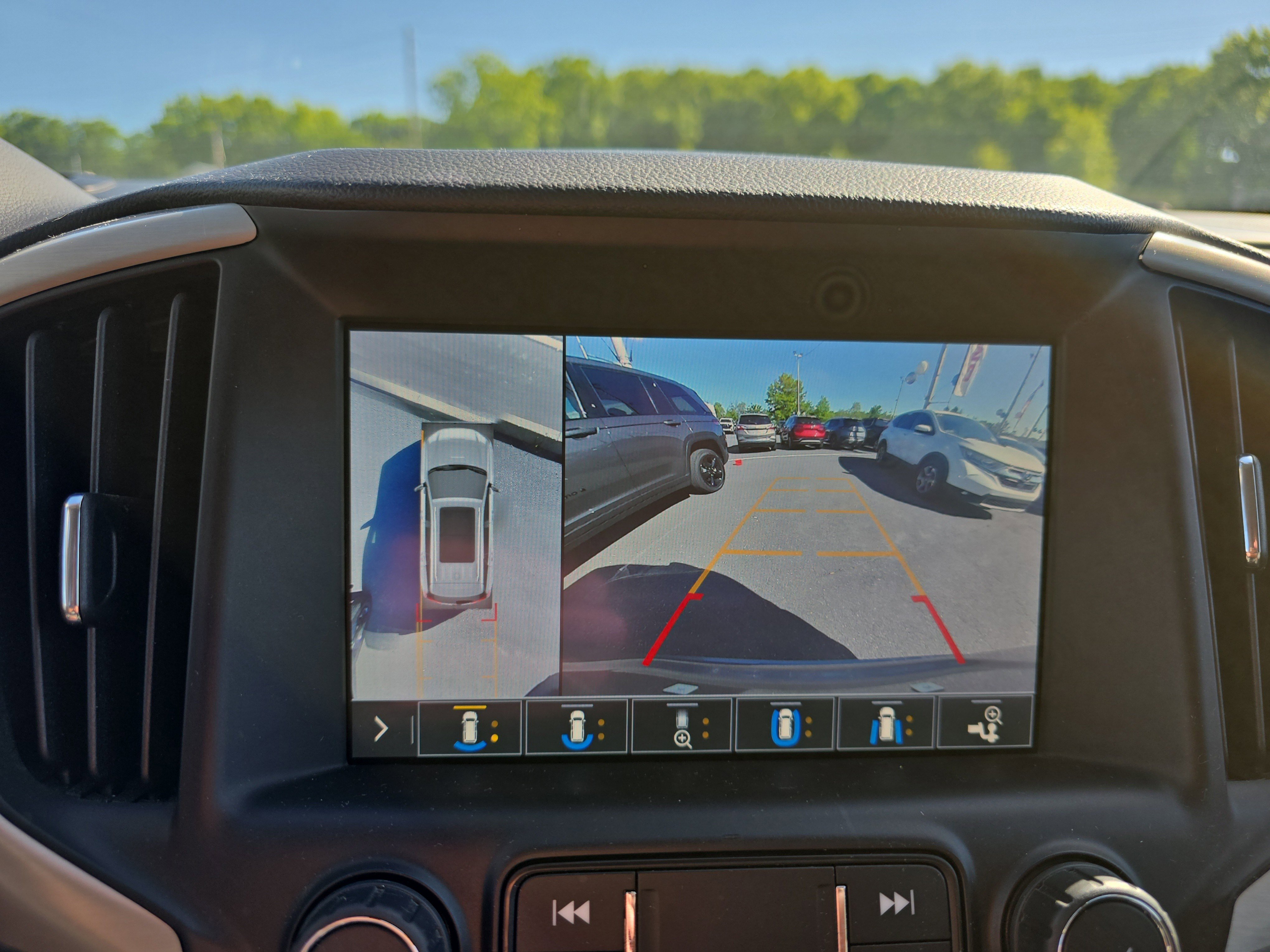 Used 2019 GMC Terrain Denali w/ Advanced Safety Package AWD/4WD image 34