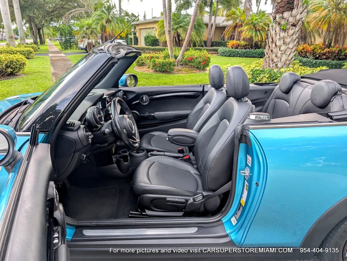Used 2020 MINI Cooper Convertible image 34