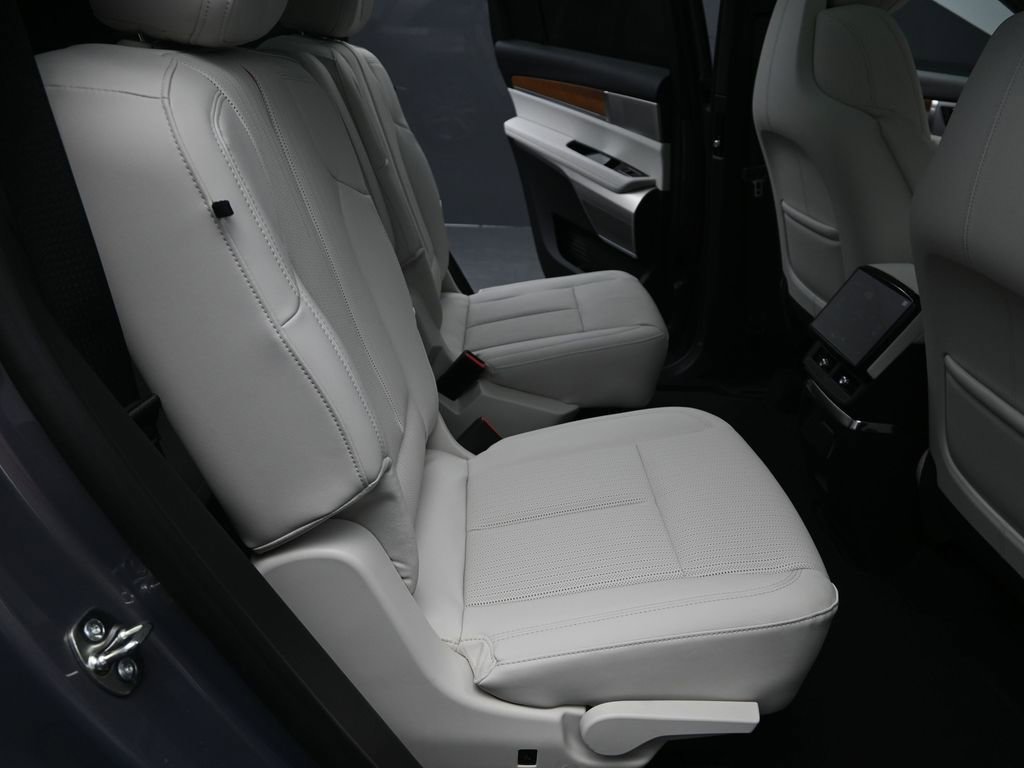 New 2026 Cadillac Vistiq Premium Luxury AWD/4WD image 22
