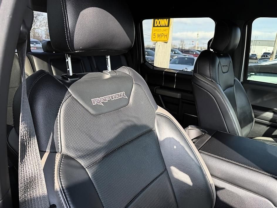 Used 2017 Ford F150 Raptor w/ Equipment Group 802A Luxury image 10