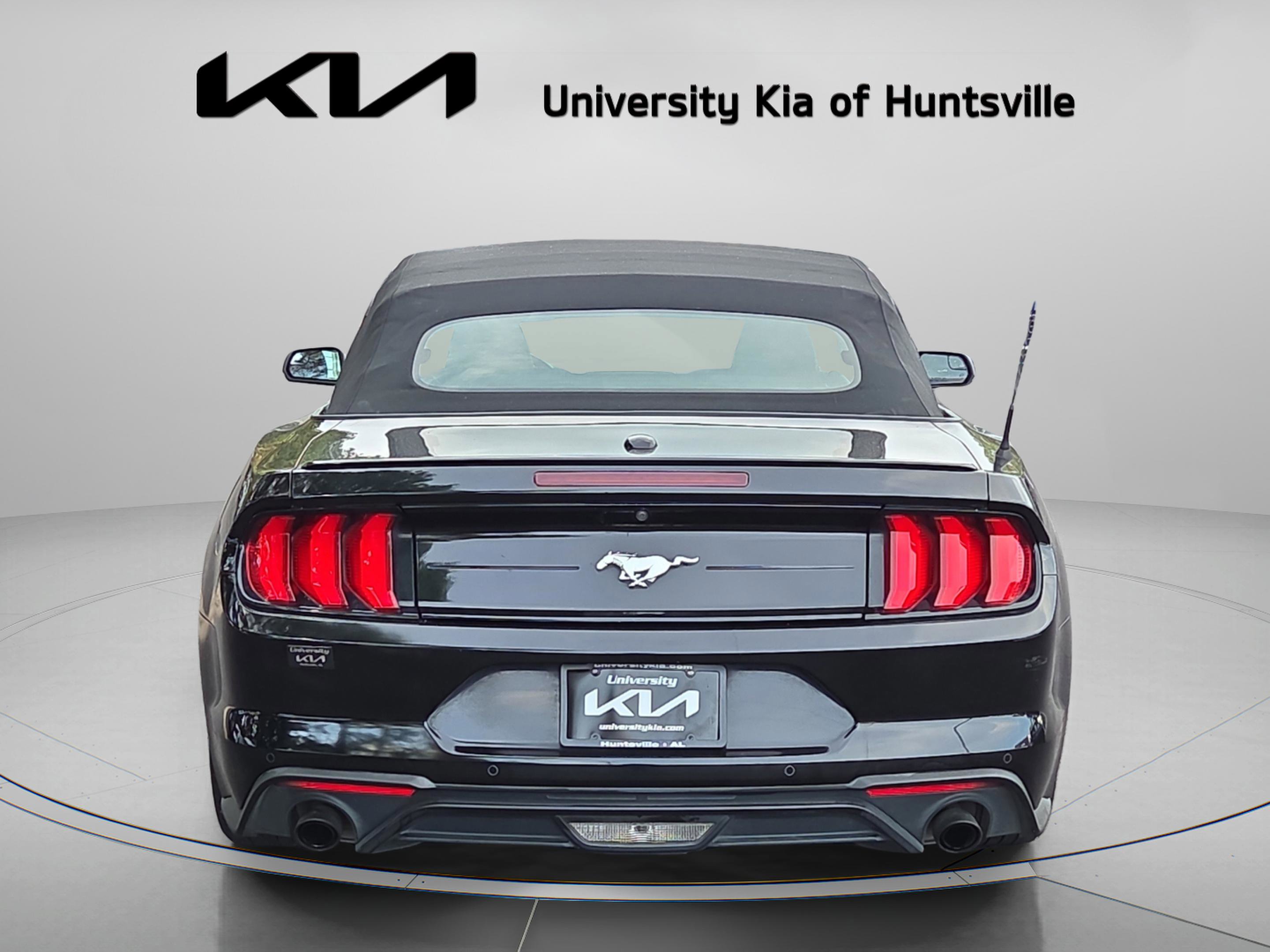 Used 2020 Ford Mustang Premium RWD image 6