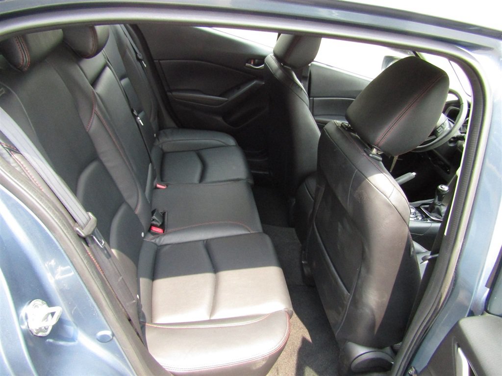 Used 2014 MAZDA MAZDA3 i Grand Touring FWD image 23
