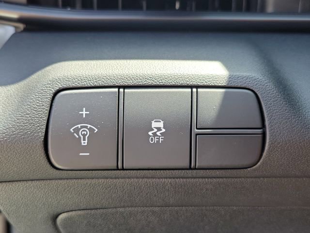 New 2026 Hyundai Elantra Sport FWD image 19