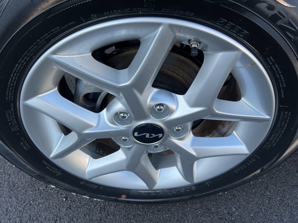 Certified 2022 Kia Soul LX w/ Technology Package image 41