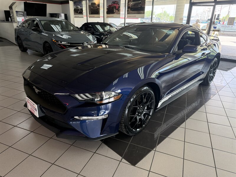 Used 2018 Ford Mustang Premium w/ Ecoboost Performance Package RWD image 1