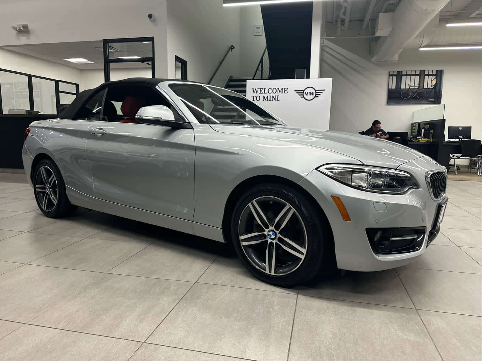 Used 2017 BMW 230i Convertible image 10