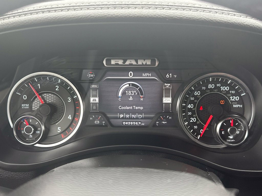 Used 2024 RAM 2500 Laramie AWD/4WD image 28