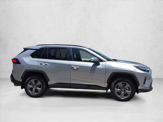Used 2024 Toyota RAV4 XLE AWD/4WD image 4