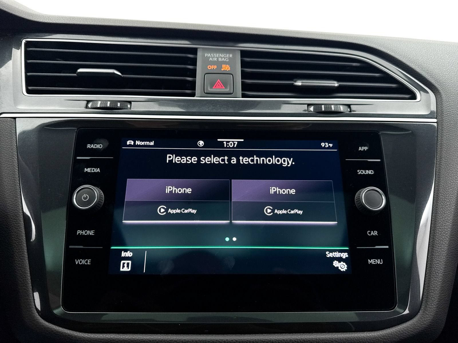 Used 2024 Volkswagen Tiguan SE R-Line AWD/4WD image 22