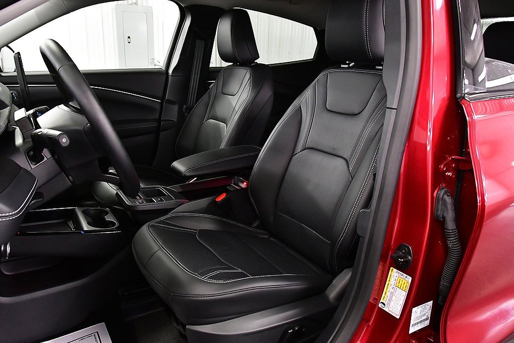 Used 2025 Ford Mustang Mach-E Premium image 25