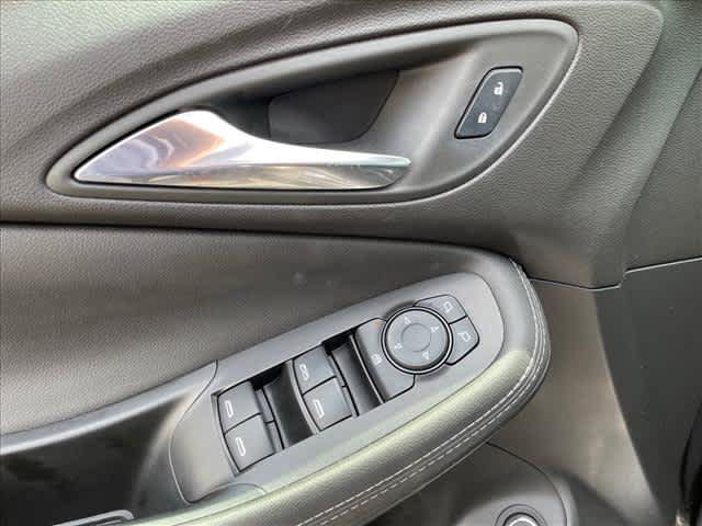 Used 2023 Buick Encore GX Select w/ Sport Touring Package AWD/4WD image 15