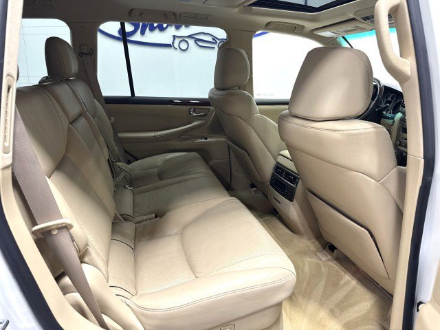 Used 2011 Lexus LX 570 4WD w/ Luxury Pkg image 17