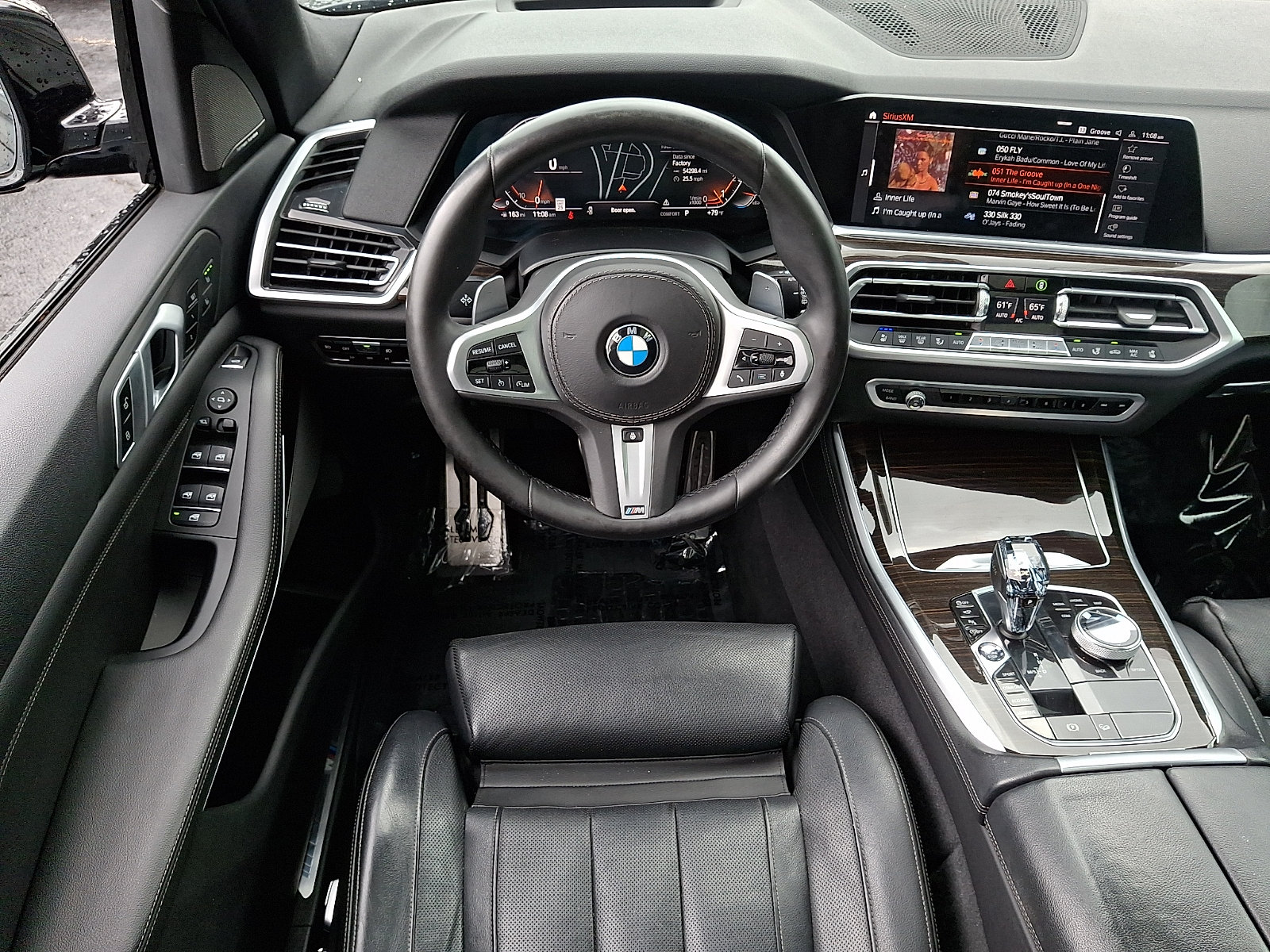 Used 2019 BMW X5 xDrive40i w/ M Sport Package AWD/4WD image 12