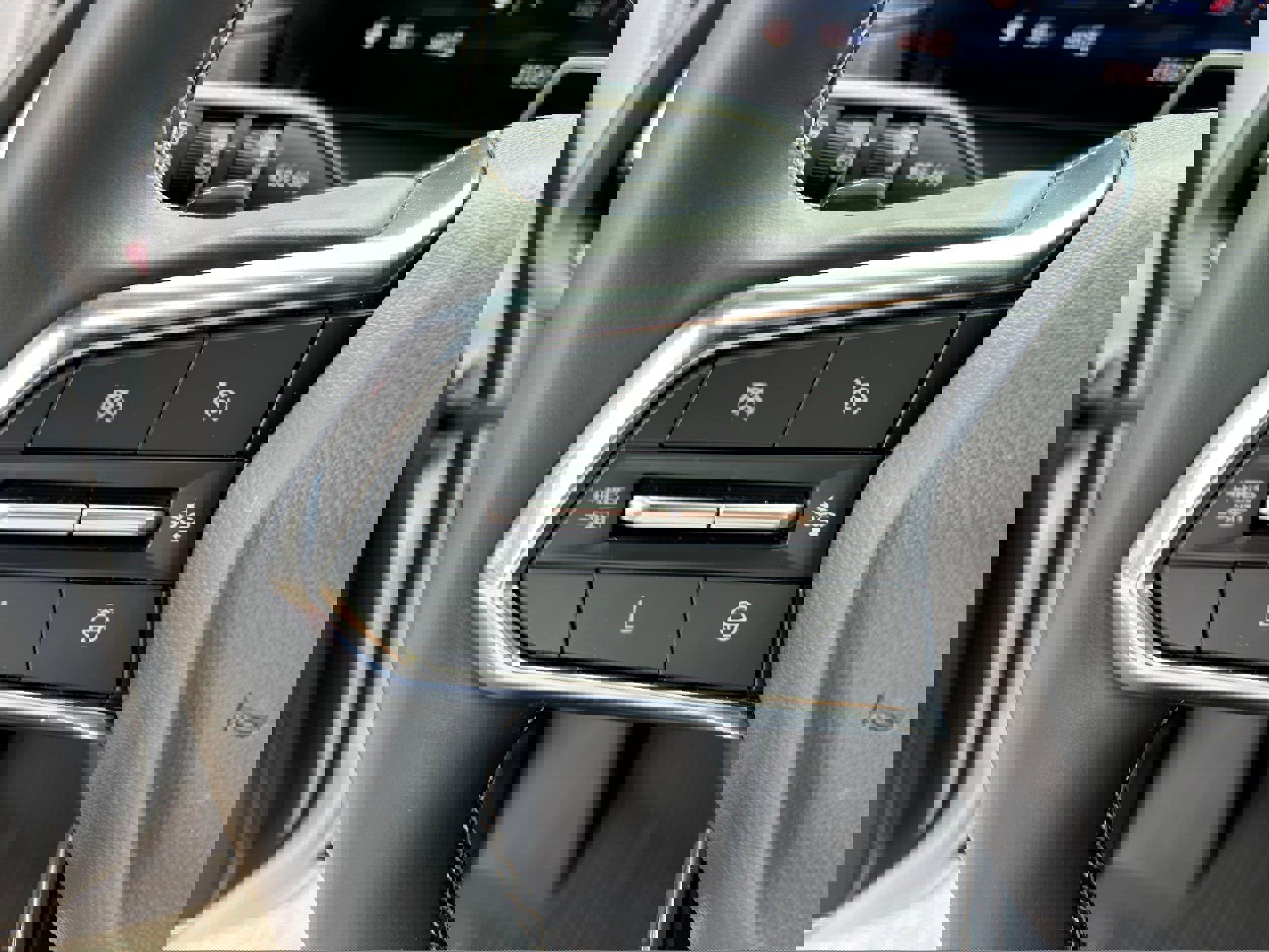 Used 2024 Chevrolet Traverse Z71 w/ Enhanced Driving Package AWD/4WD image 25