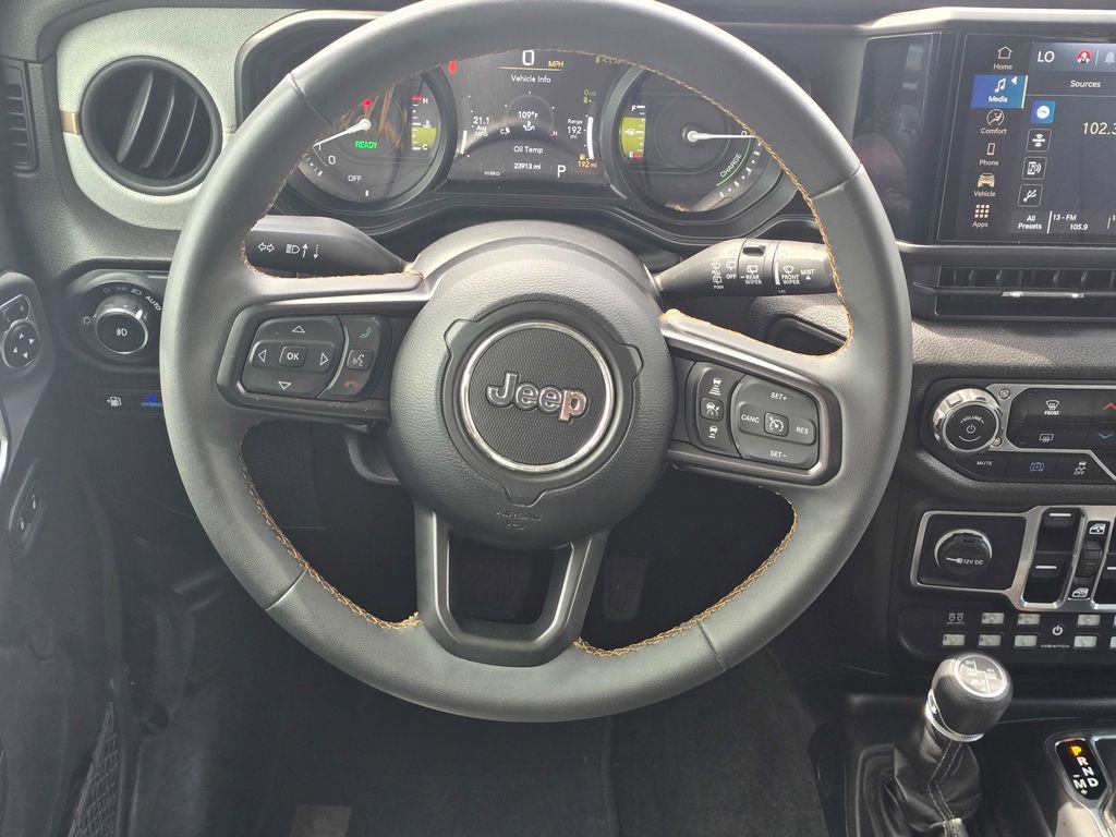 Used 2024 Jeep Wrangler Unlimited AWD/4WD image 14