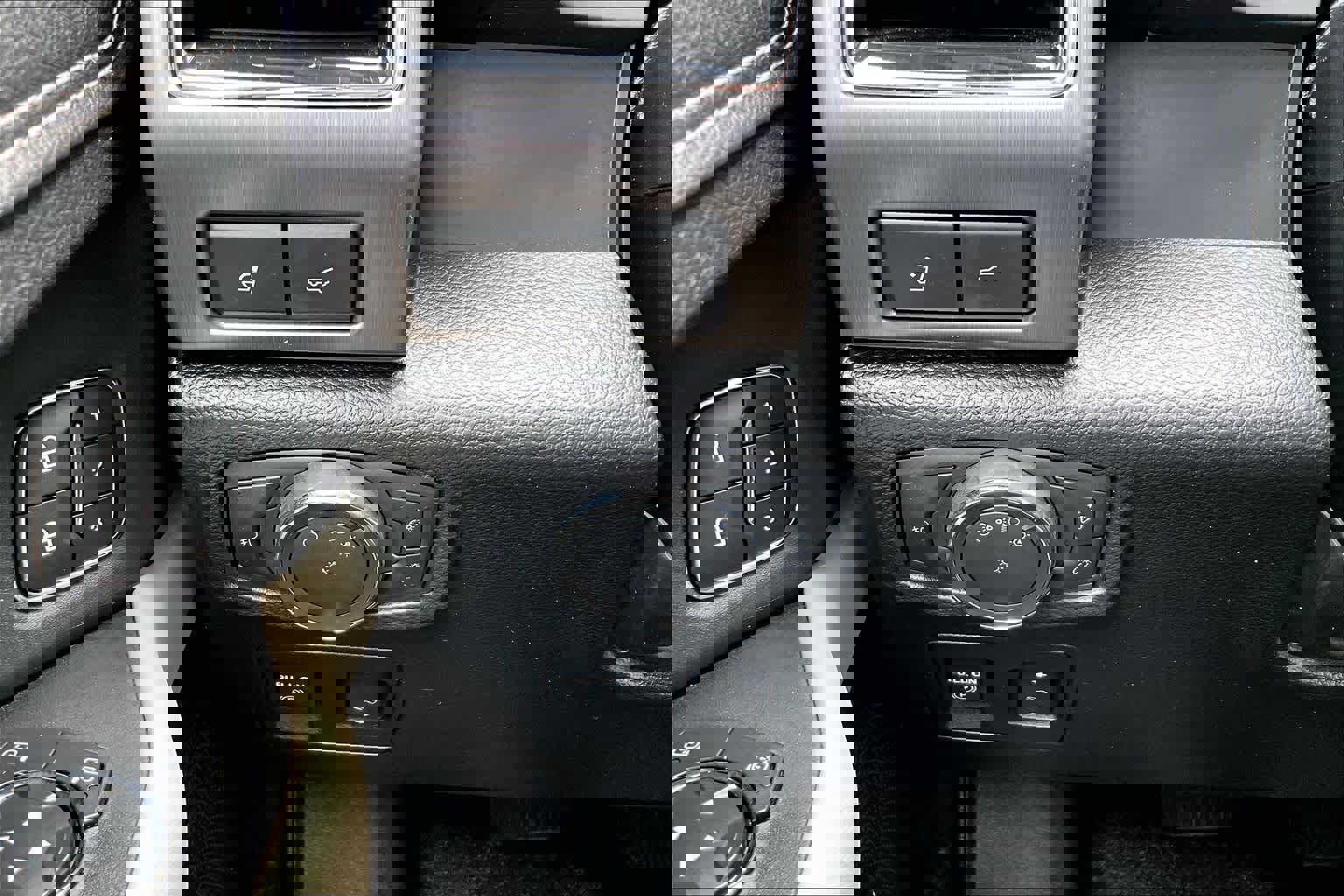 Used 2019 Ford Expedition Platinum image 33