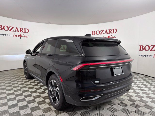 Certified 2025 Lincoln Nautilus Premier AWD/4WD image 11