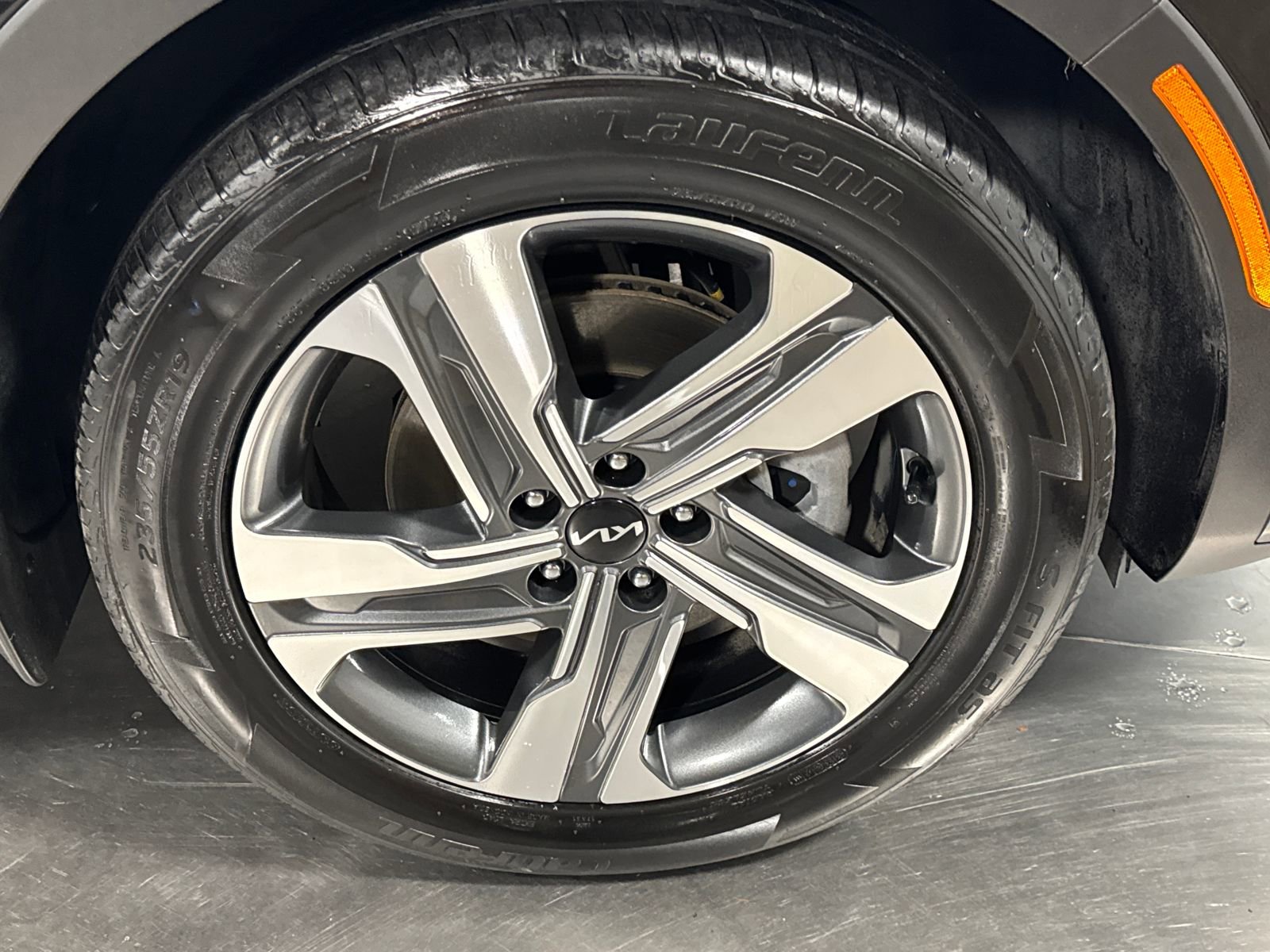 Certified 2023 Kia Sorento SX Prestige AWD/4WD image 14