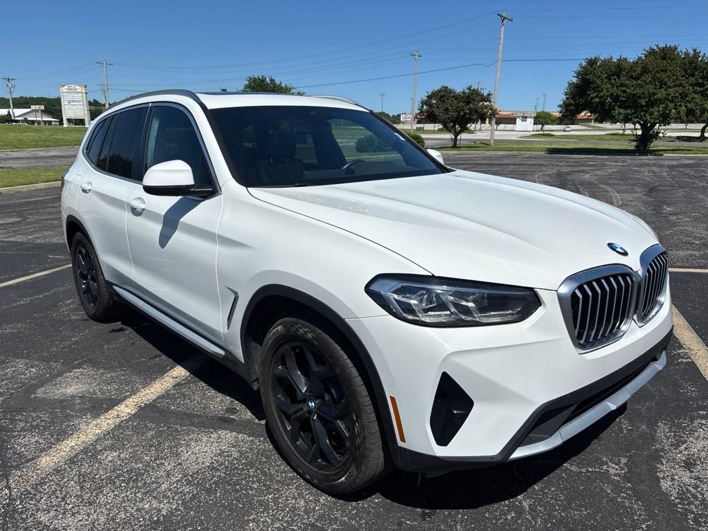 Used 2023 BMW X3 xDrive30i AWD/4WD image 3
