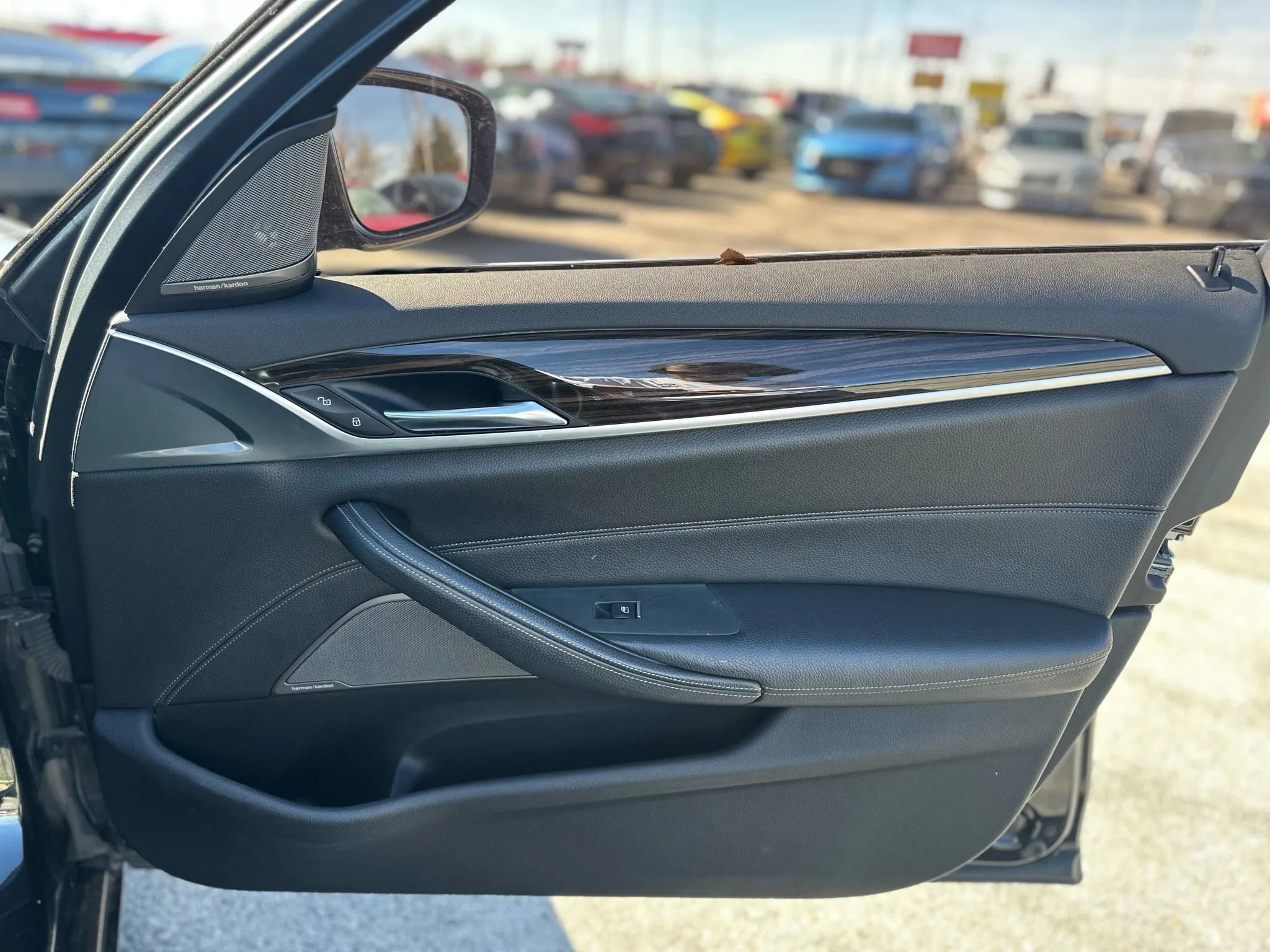 Used 2017 BMW 540i image 22