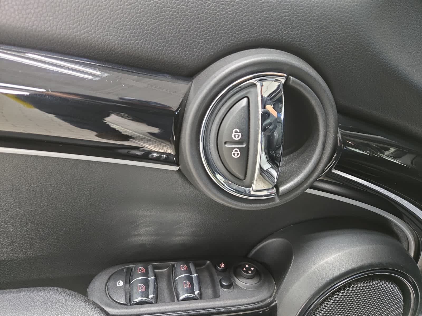 Used 2024 MINI Cooper S FWD image 14