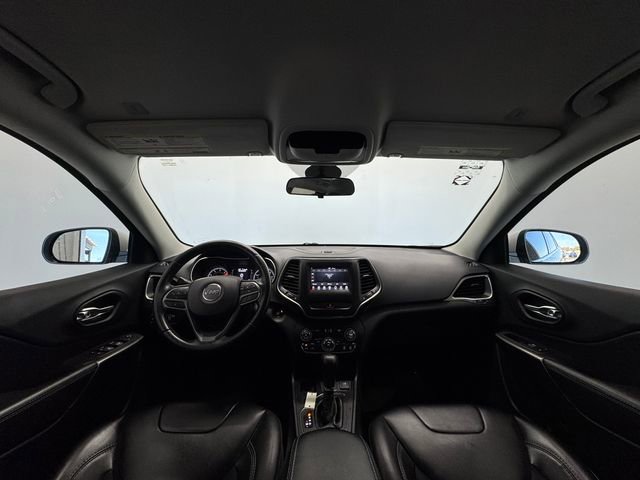 Used 2019 Jeep Cherokee Latitude Plus image 20