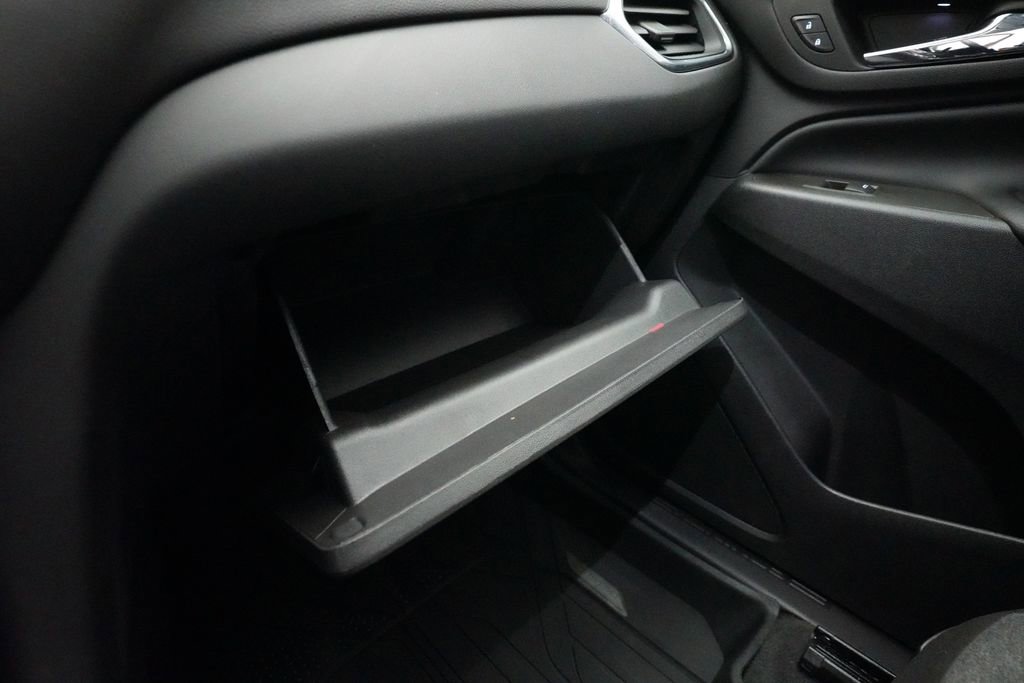 Certified 2024 Chevrolet Equinox LT w/ LPO, Floor Liner Package image 30