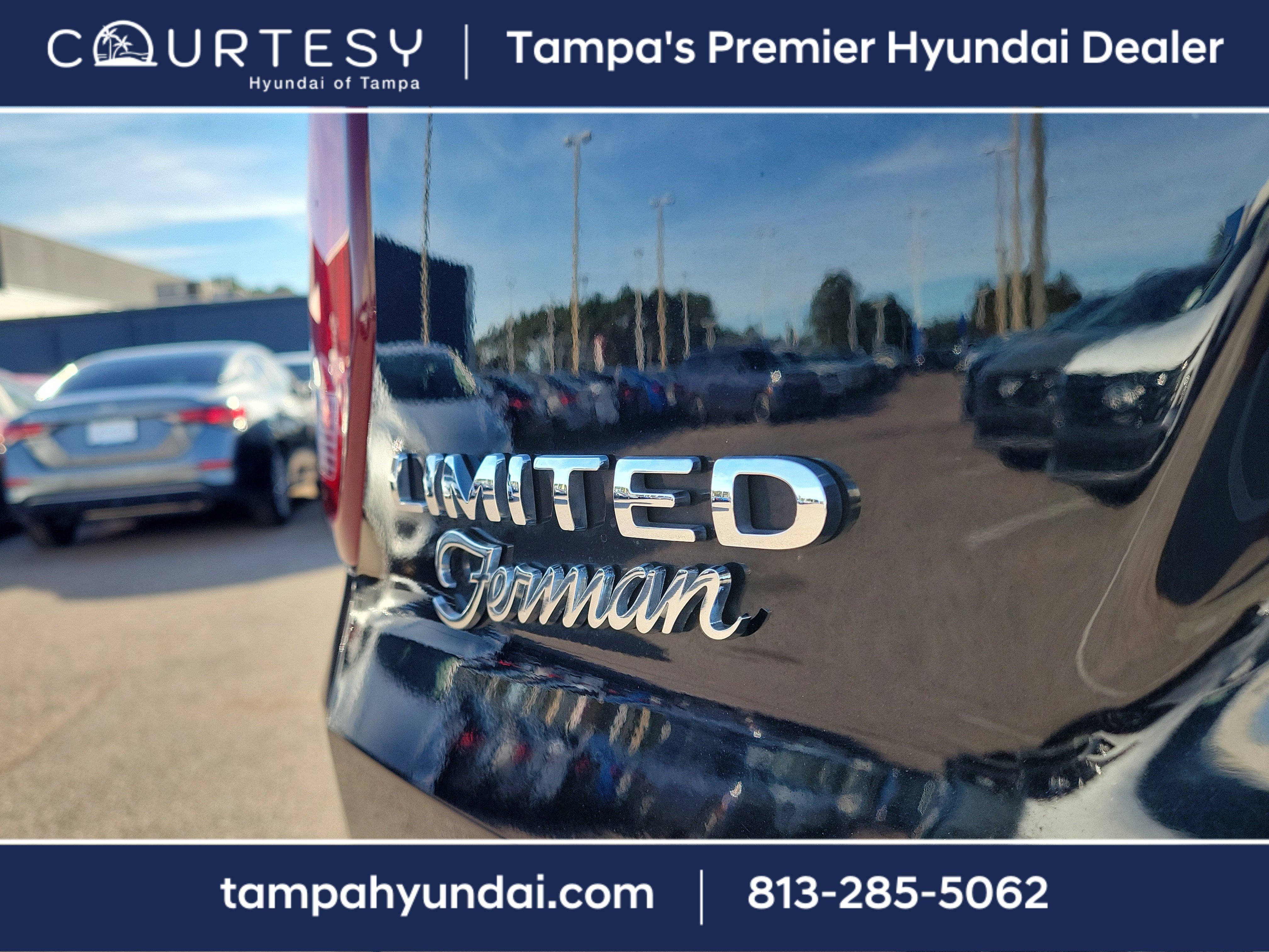 Used 2019 Ford Explorer Limited w/ Class III Trailer Tow Package image 6