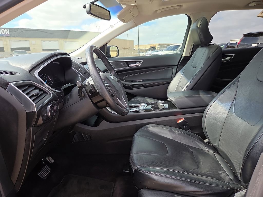 Used 2017 Ford Edge Titanium w/ Equipment Group 301A image 14