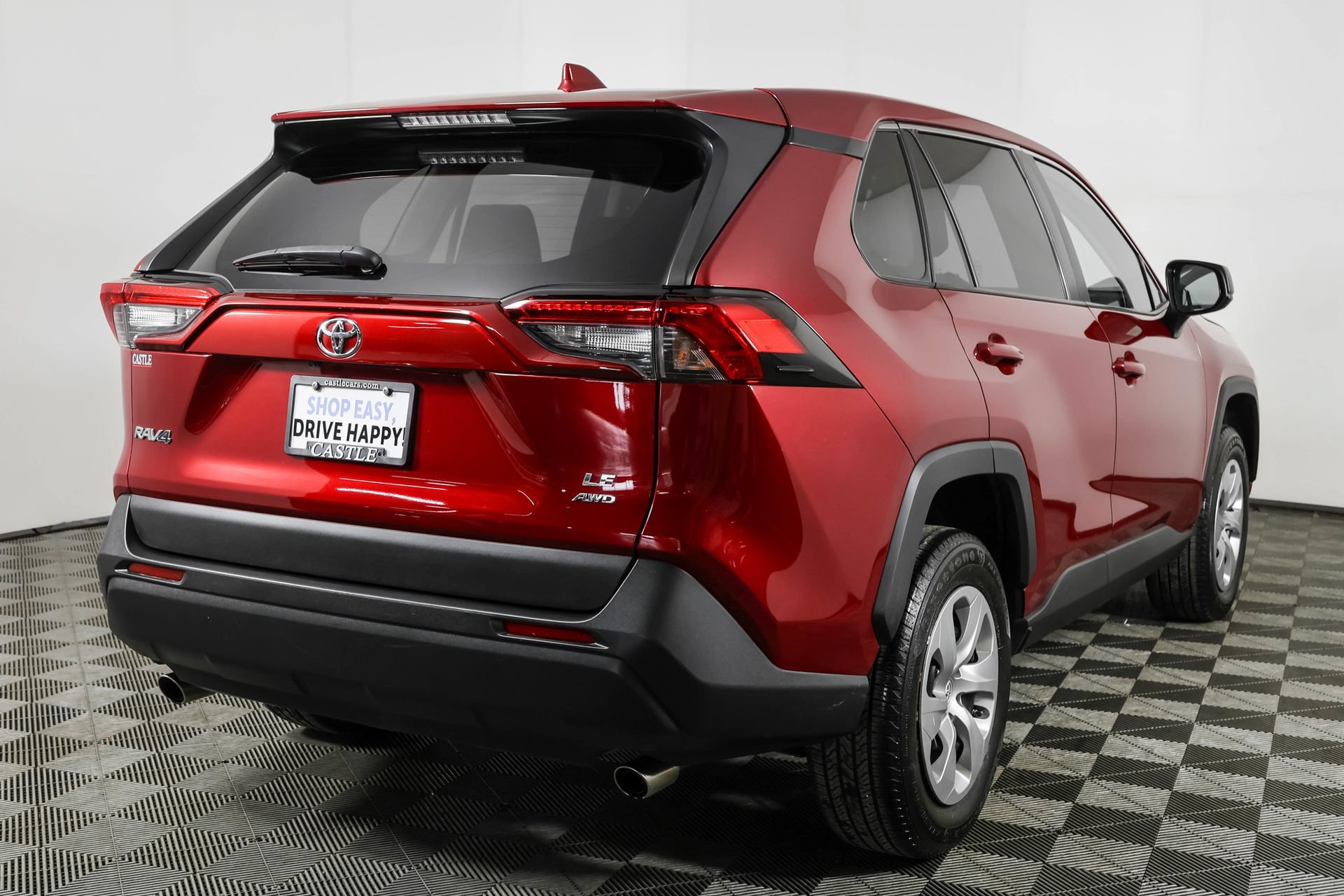 Used 2022 Toyota RAV4 LE AWD/4WD image 14