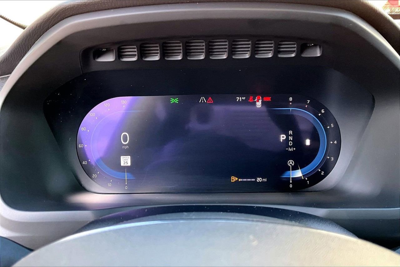 Used 2024 Volvo XC90 B5 Plus image 10