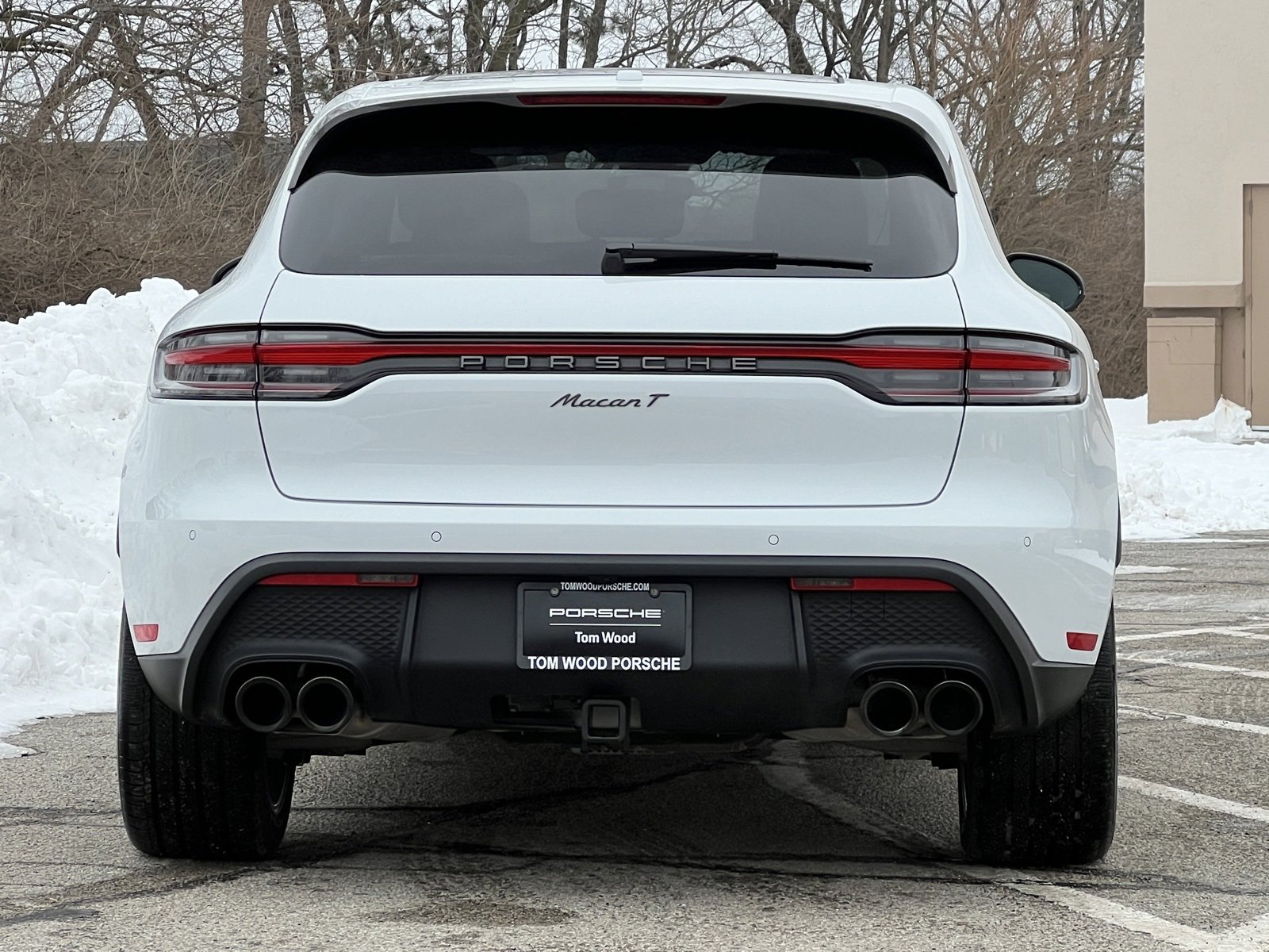 Certified 2025 Porsche Macan Turbo image 8