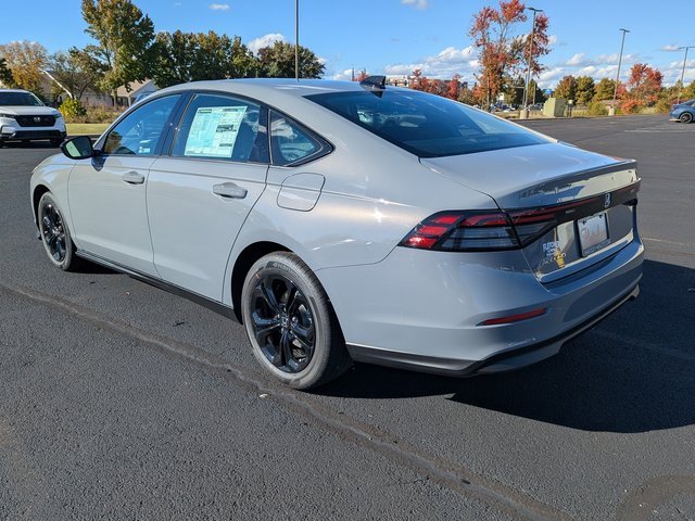 New 2025 Honda Accord SE image 9