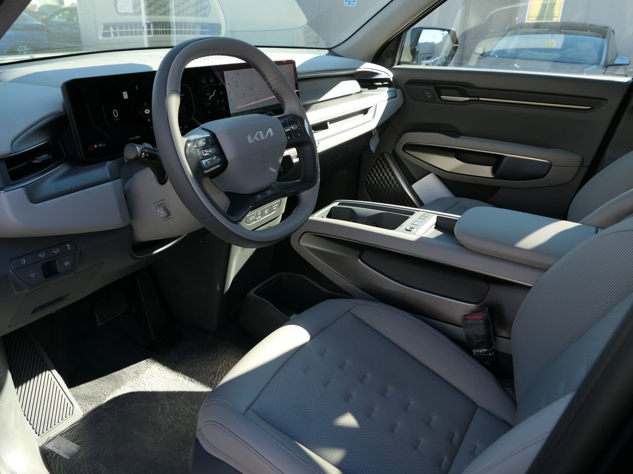 New 2026 Kia EV9 Wind image 8