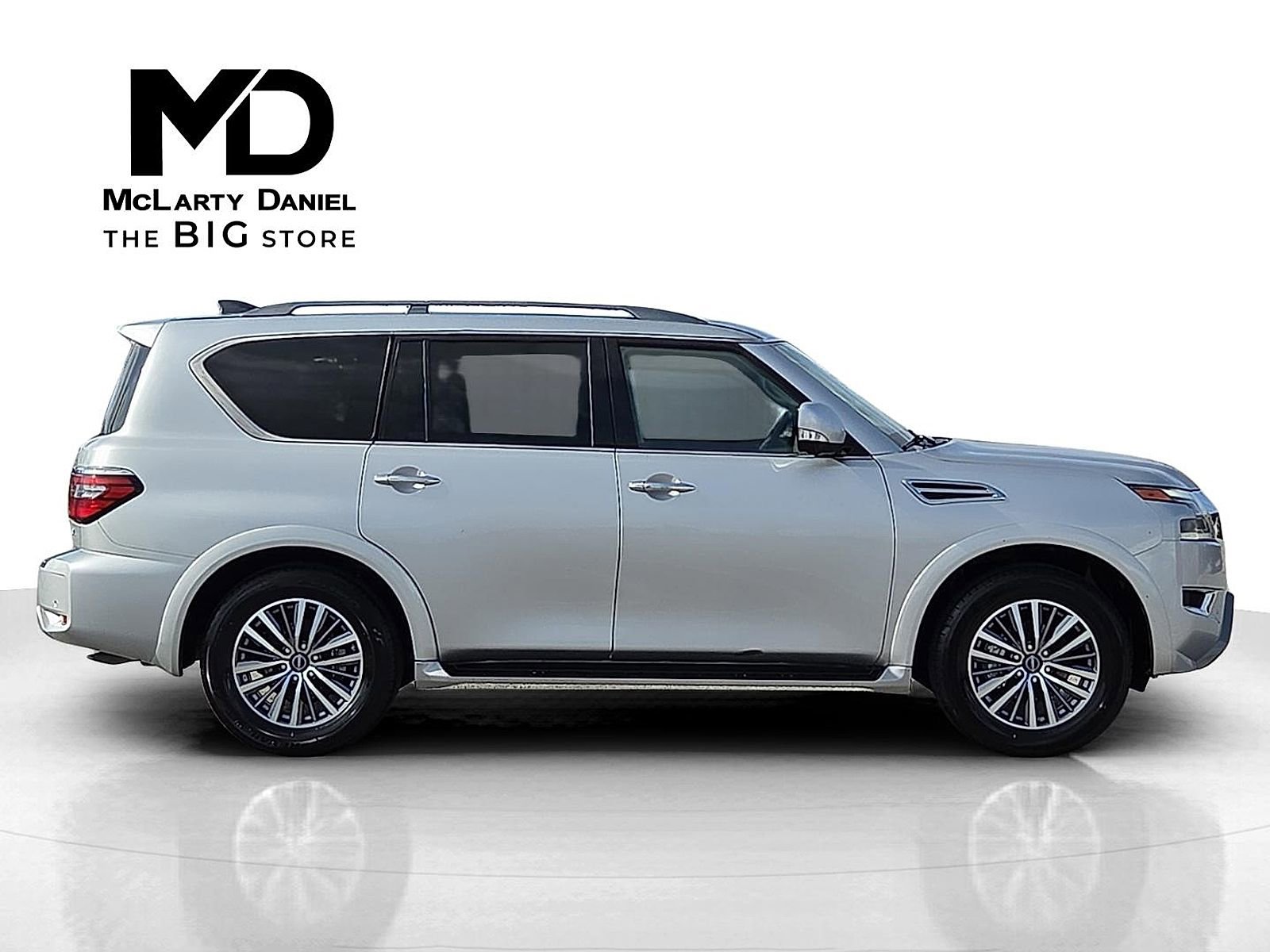 Used 2024 Nissan Armada SL image 6