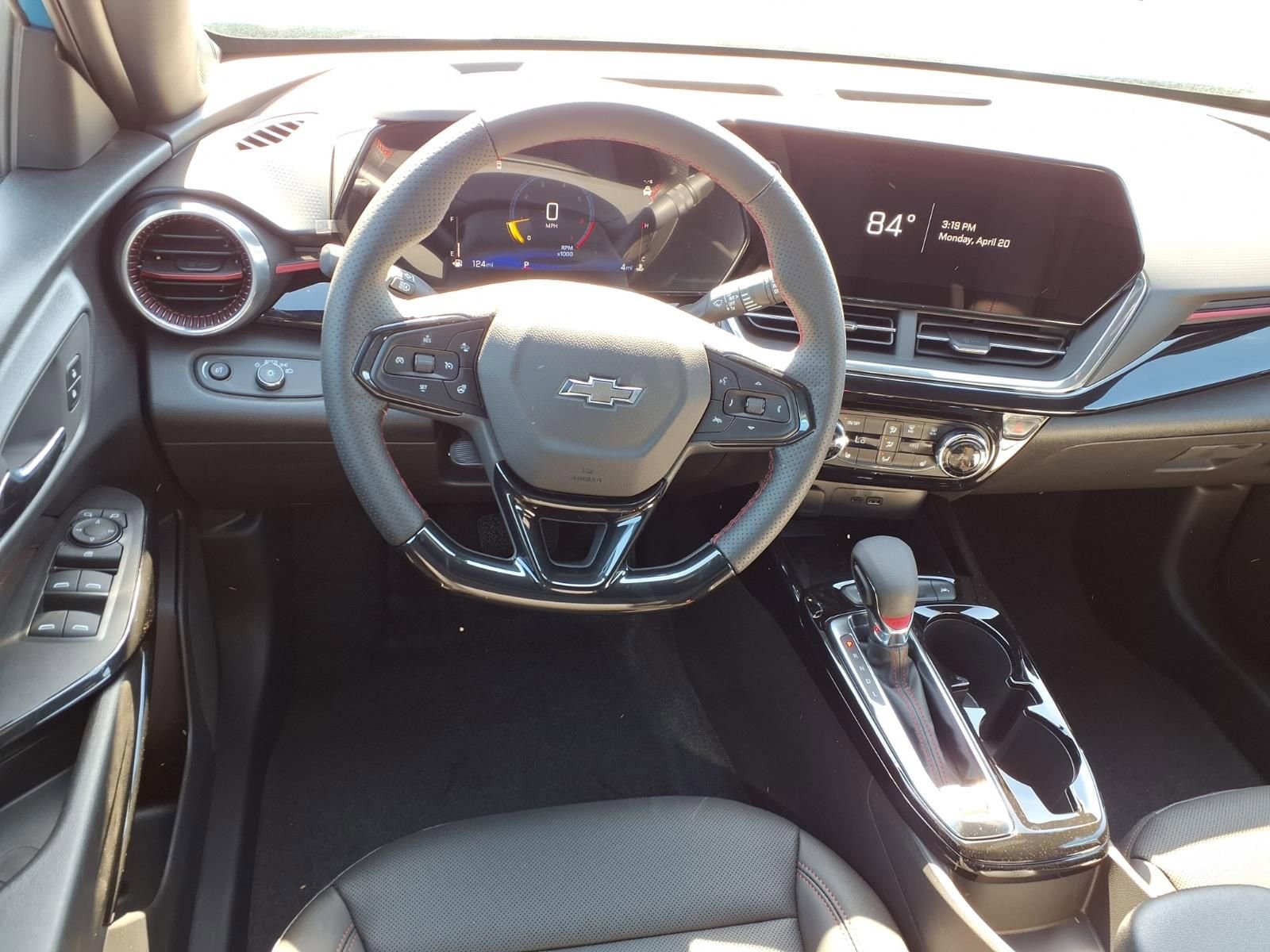 New 2026 Chevrolet Trax RS w/ Sunroof Package FWD image 6