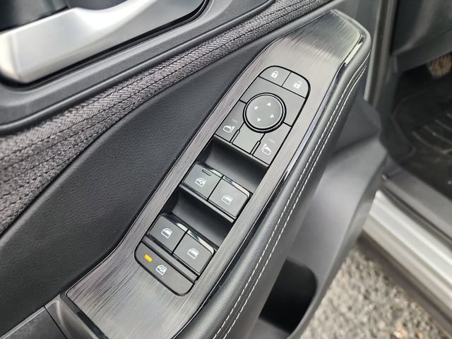 Used 2021 Nissan Rogue SV image 10