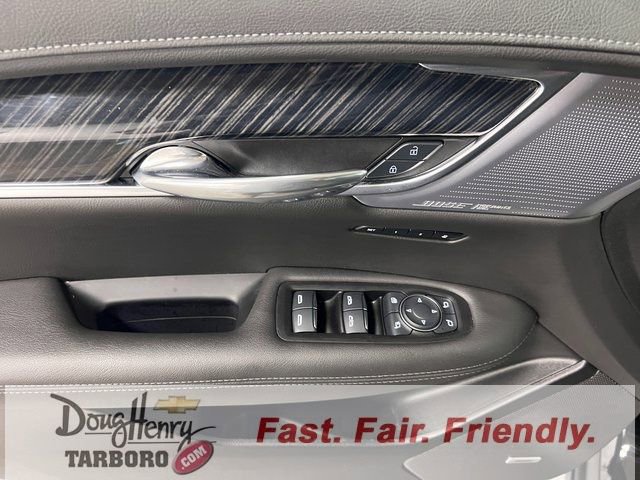 Used 2025 Cadillac XT6 Premium Luxury image 26